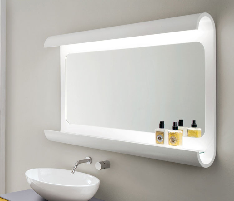Specchio da bagno moderno: specchio da bagno con radio e luce ... Specchio bagno con luce led integrata