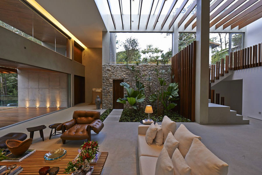 Idee per arredare il salotto con piante da interno for Idee casa minimalista