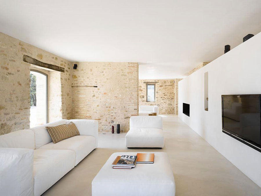 15 spettacolari esempi di arredamento minimalista di interni ... Balcone disegno Minimalistas