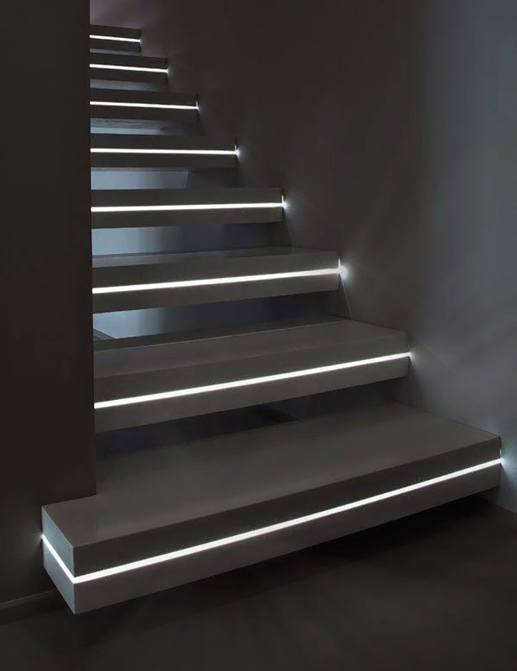 Illuminazione per scale interne: 30 idee originali con luci a led ... Luci scala