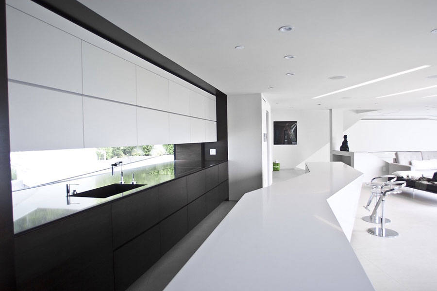 Cucina bianca e nera: eccovi 20 modelli dal design moderno ... Cucine bianche e nere