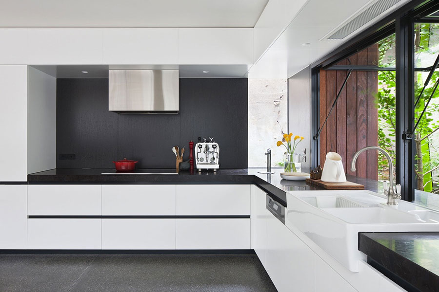 Cucina bianca e nera: eccovi 20 modelli dal design moderno ... Cucine bianche e nere