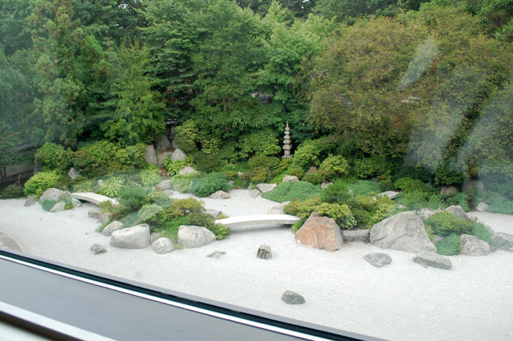 Foto del giardino zen in stile giapponese n.02