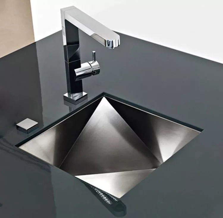 Immagine del lavello da cucina dal design moderno n.04