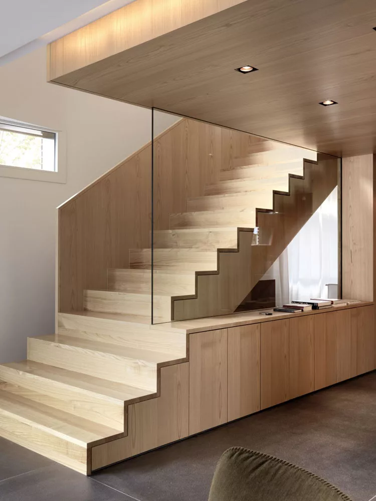 Scala in legno per interni di design n.05