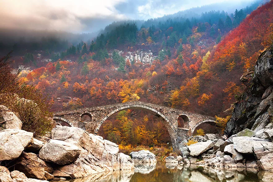 Foto del ponte del Diavolo in Bulgaria