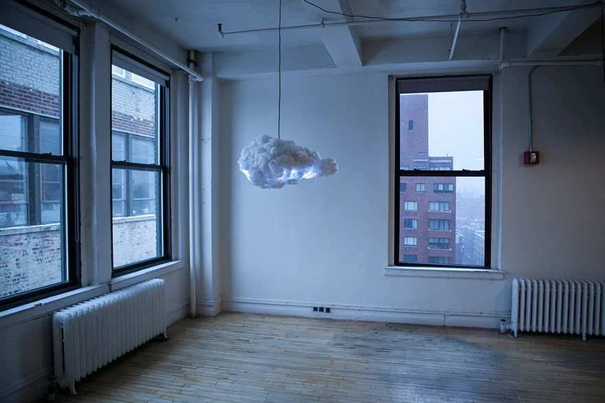 Foto del lampadario a forma di nuvola con saette n.04