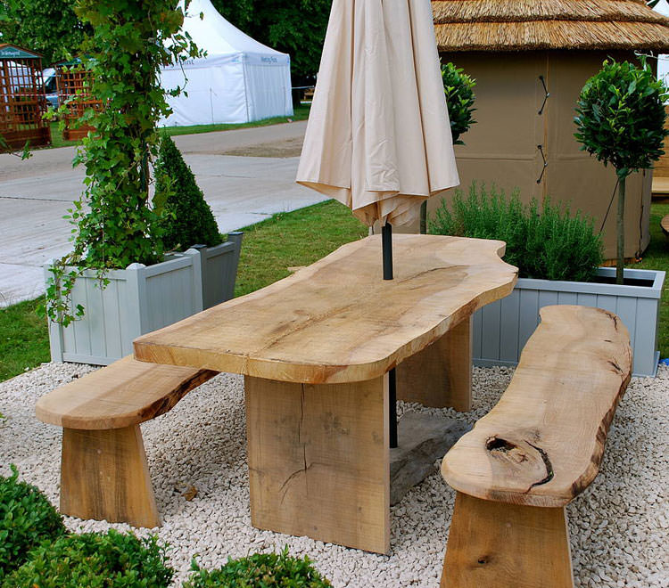 Foto del tavolo da giardino in legno n.02