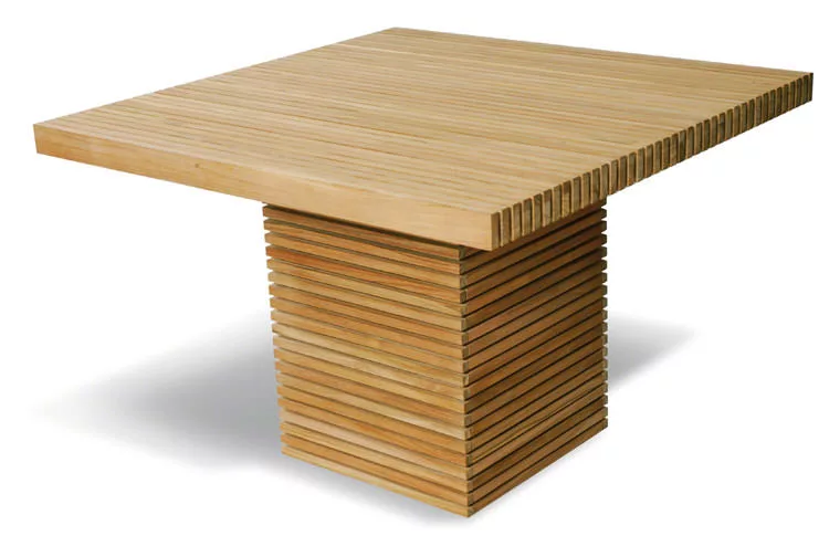 Foto del tavolo da giardino in legno n.12