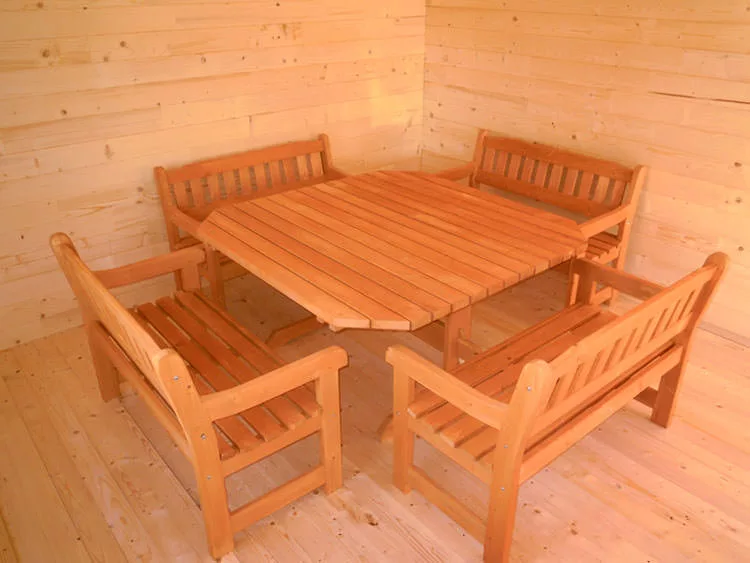 Foto del tavolo da giardino in legno n.31