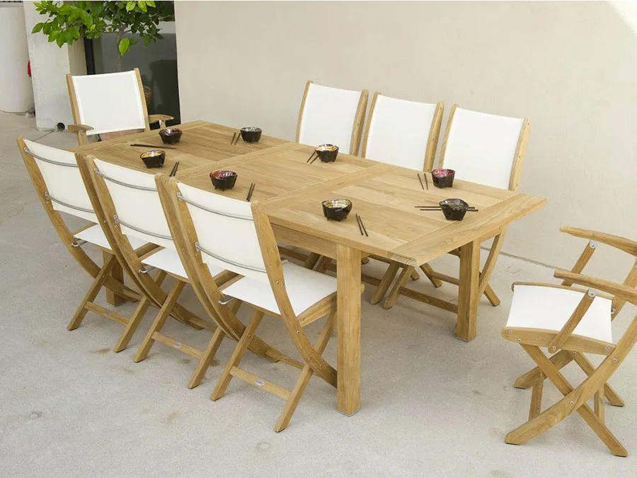 Modello di tavolo da giardino in legno allungabile n.02