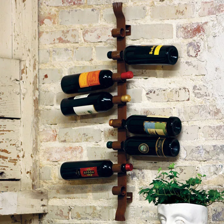 Modello di portabottiglie di vino da parete n.44