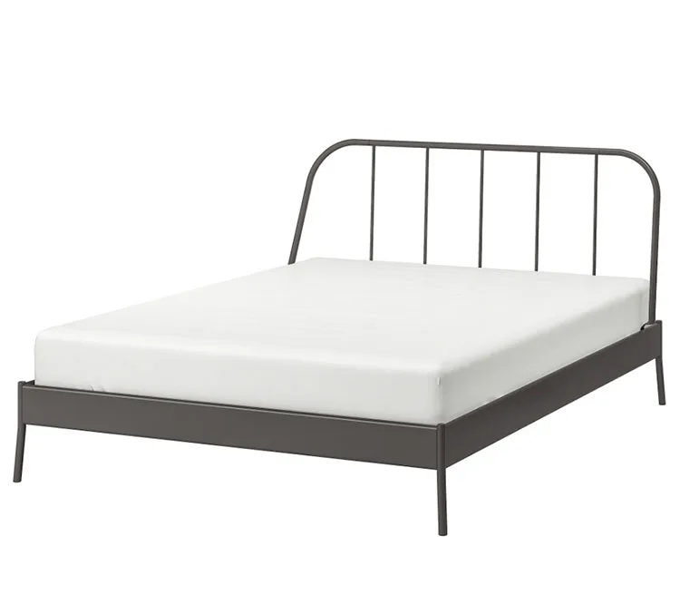 Modello di letto matrimoniale in ferro battuto Ikea n.03