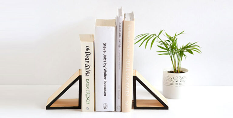 ETKVR Kit Angolo Libro Fai Da Te - Puzzle 3D In Legno Con Luci LED - Fermalibri A Tema Magazzino - Decorazione Miniatura Per Libreria - Regalo Per Adulti E Ragazzi - 3