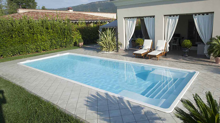 15 Modelli Di Piscine Interrate In Vetroresina Monoblocco MondoDesign it 15 Modelli Di Piscine Interrate In Vetroresina Monoblocco MondoDesign it