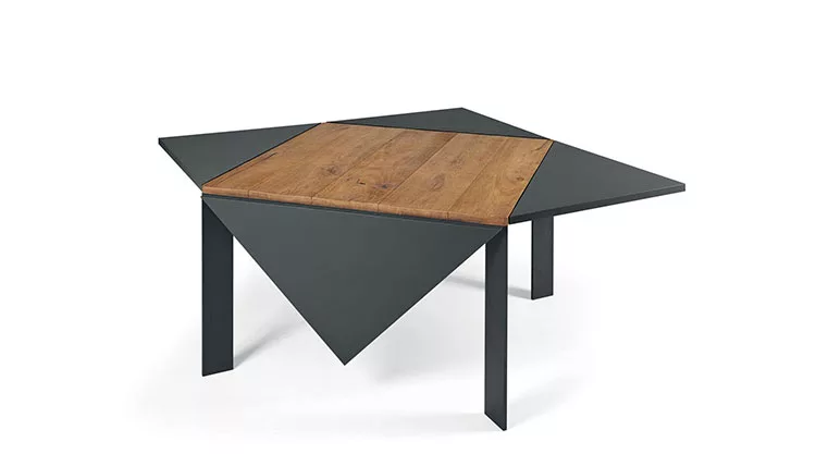Modello di tavolo quadrato allungabile n.05