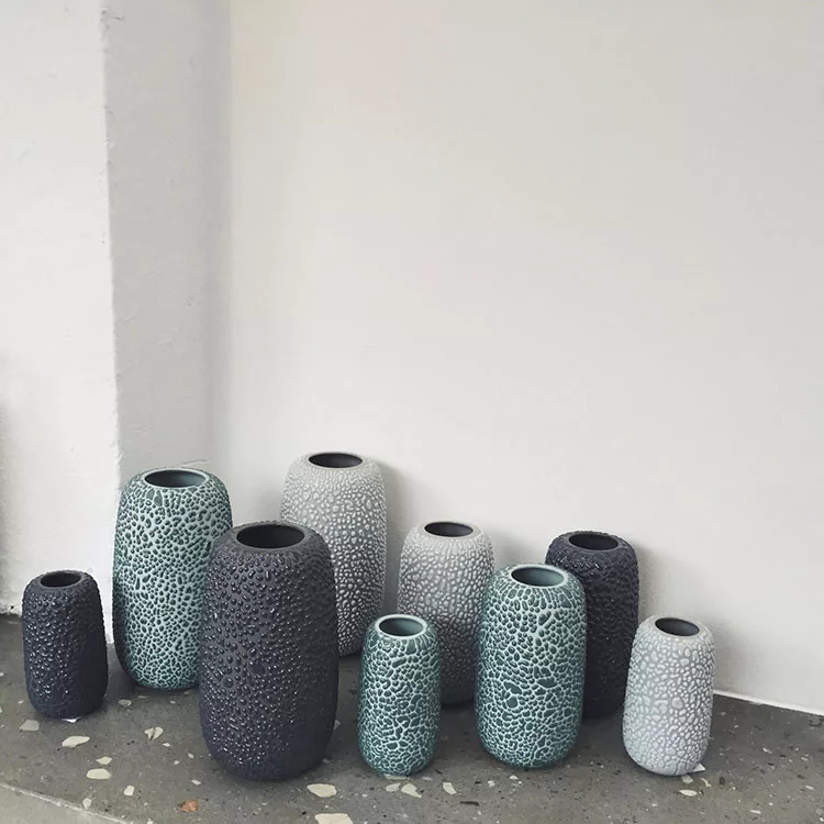 Modello di vaso in ceramica dal design moderno n.14