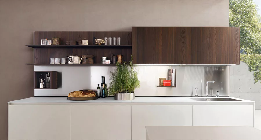 Modello di cucina bianca e legno moderna n.12
