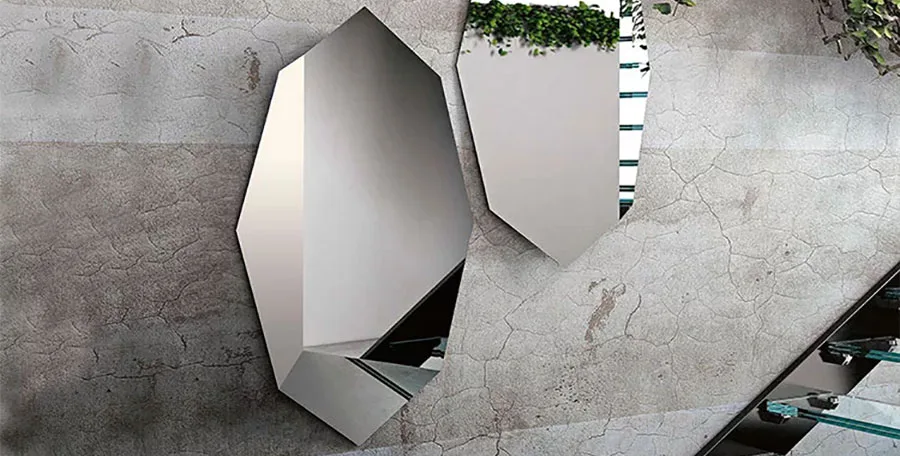 Specchi di design per arredare un ingresso moderno