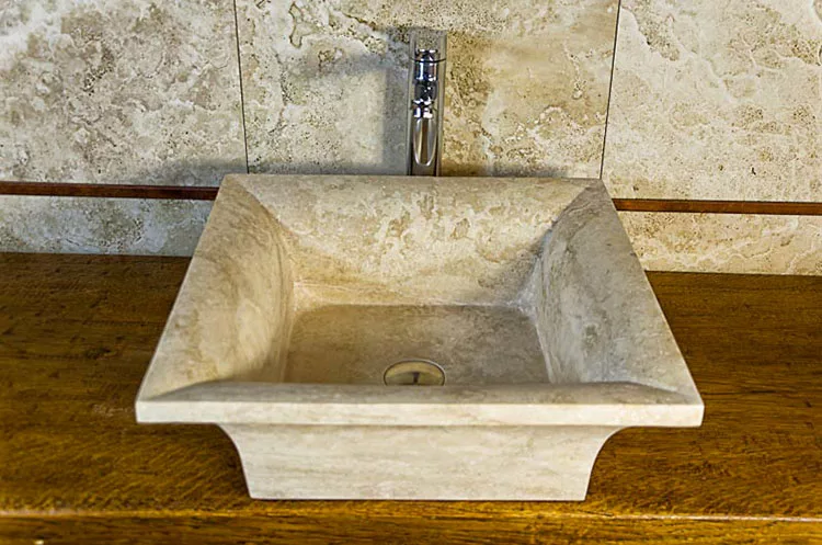 Modello di lavabo bagno in pietra da appoggio originale n.22