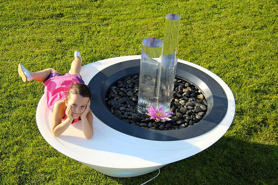 Modello di fontana da giardino di design 03