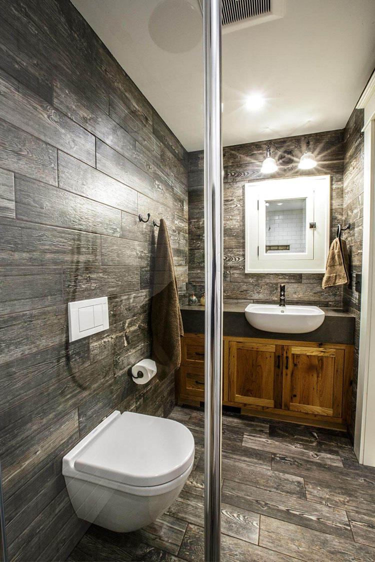 Come arredare un bagno piccolo: 24 idee e soluzioni per diversi ... Idee per il bagno piccolo