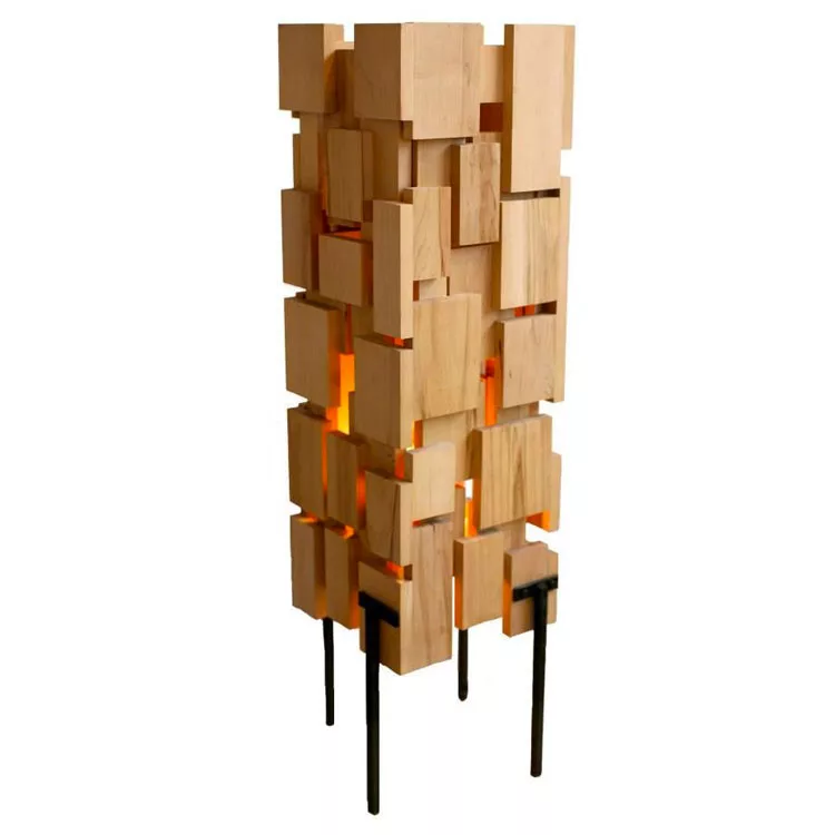 Modello di lampada da tavolo in legno fai da te n.01