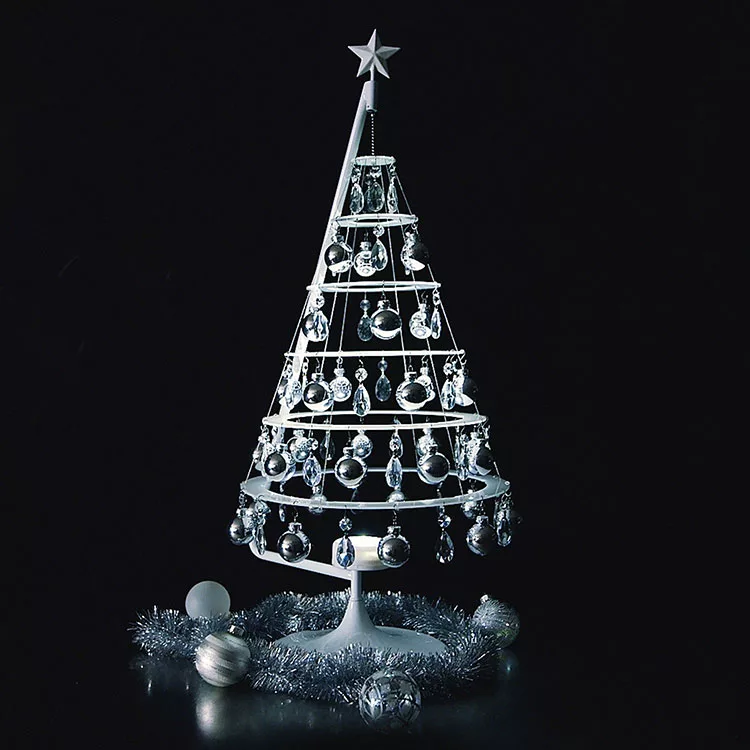 Modello di albero di Natale moderno piccolo n.03