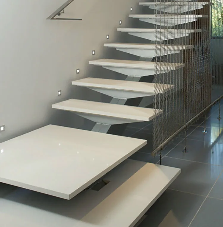 Idee per rivestimenti per scale interne in Silestone