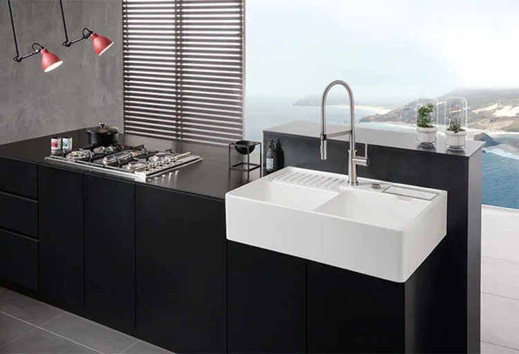 Modello di lavello da cucina in ceramica n.07