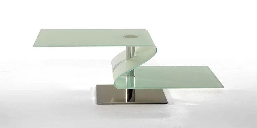 Modello di tavolino da salotto in vetro n.02