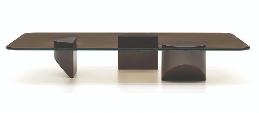 Modello di tavolino da salotto in vetro n.10