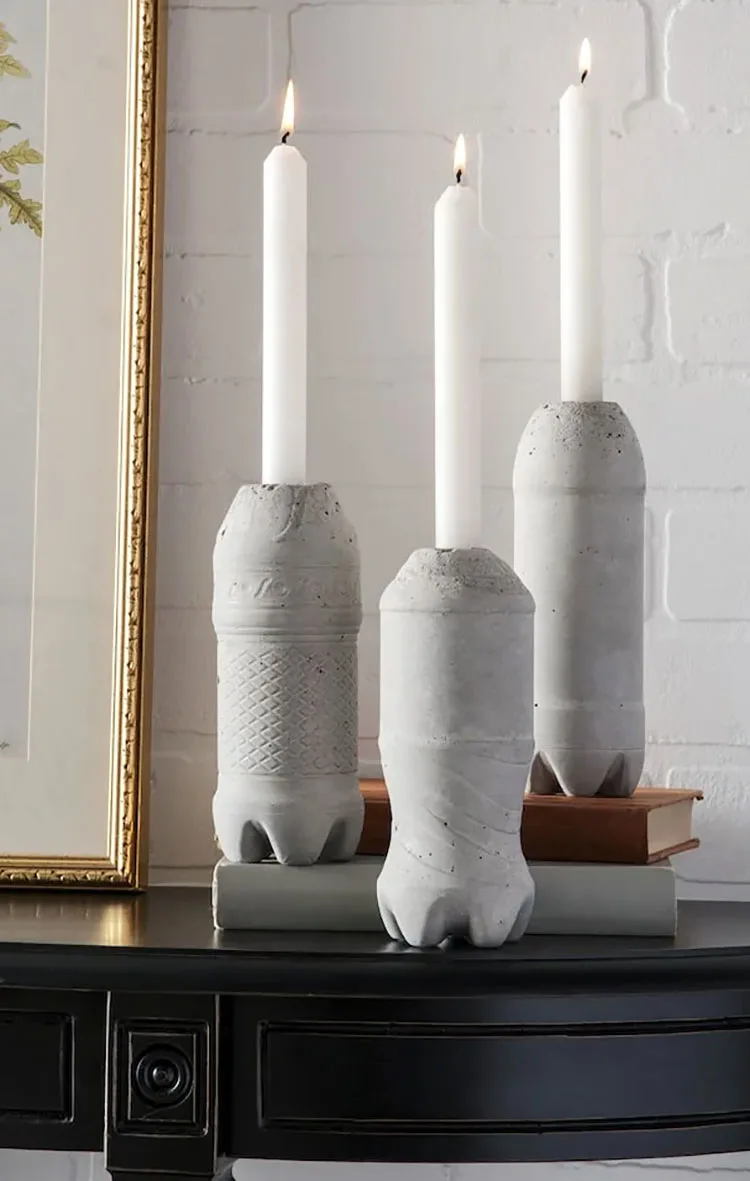 Idee per portacandele fai da te con bottiglie di plastica n.01