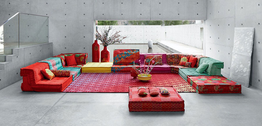 Idee di arredamento con divano multicolore n.14