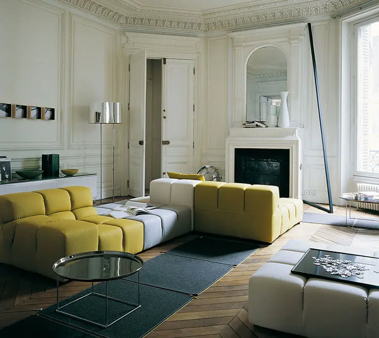 Idee di arredamento con divano multicolore n.21