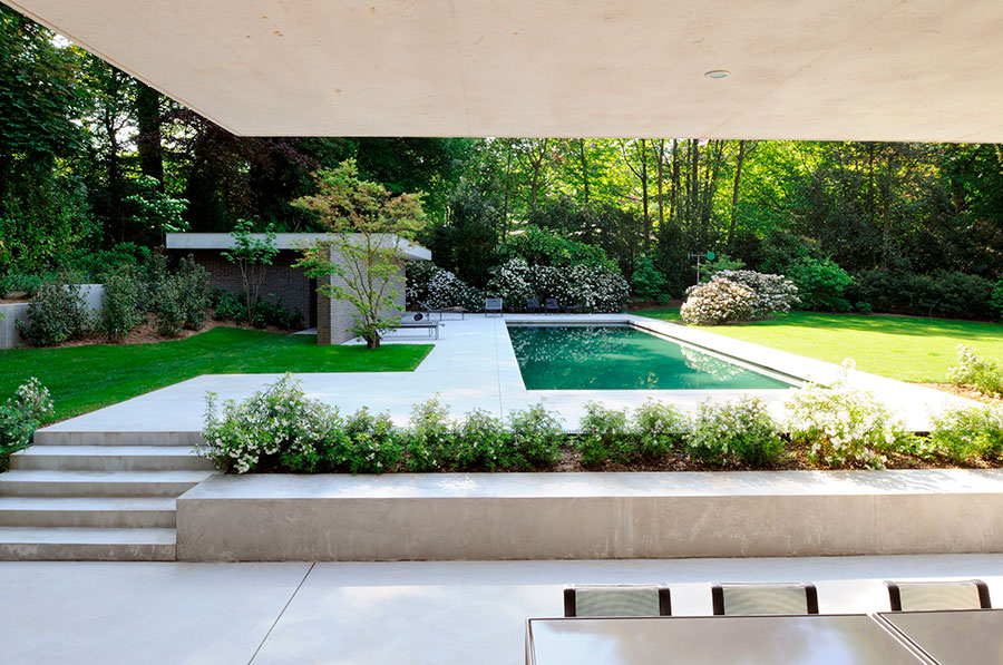Progetto per giardino moderno con piscina n.12