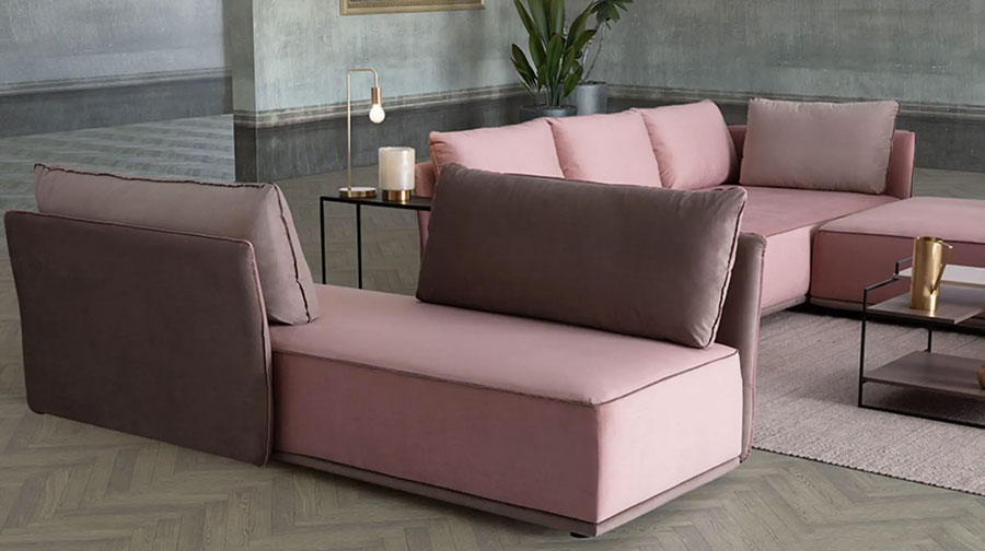 Arredamento con divano rosa antico n.03