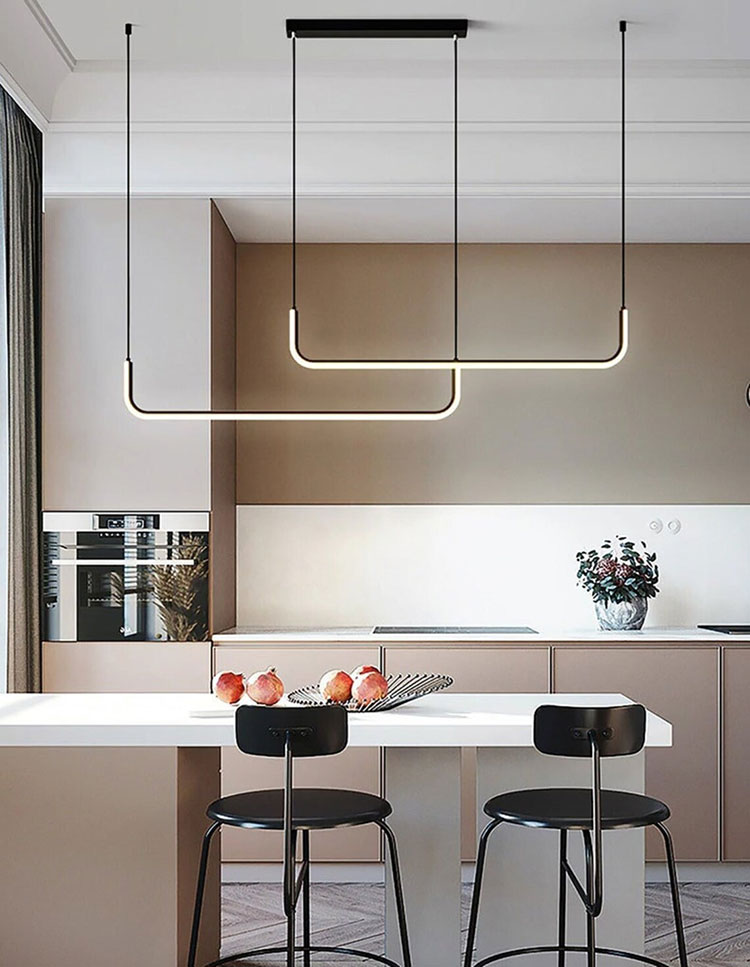 Idee per lampadari pendenti in una cucina moderna n.38
