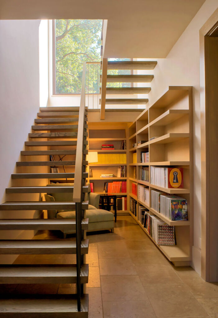Libreria nel Sottoscala: Idee e Soluzioni da Copiare | MondoDesign.it