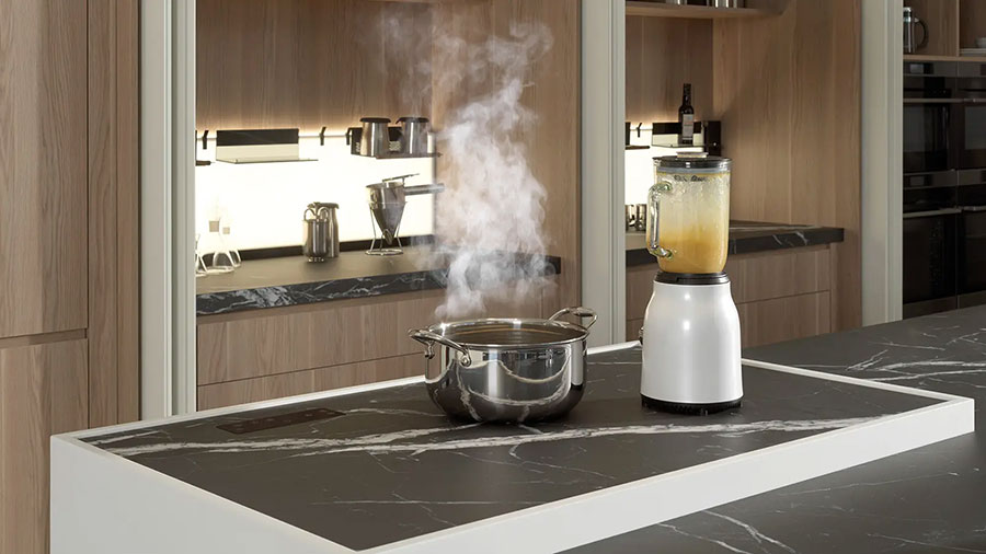 Modello di piano cottura a induzione invisibile Smart Kitchen Gamadecor n.01