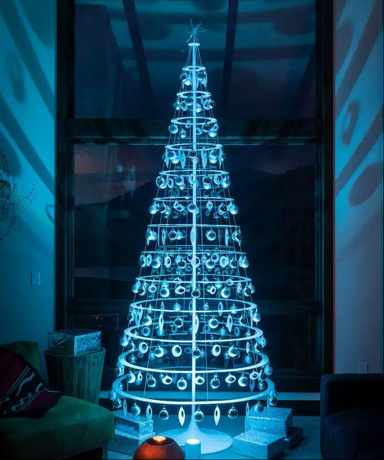 Idee per addobbare un albero di Natale moderno n.02