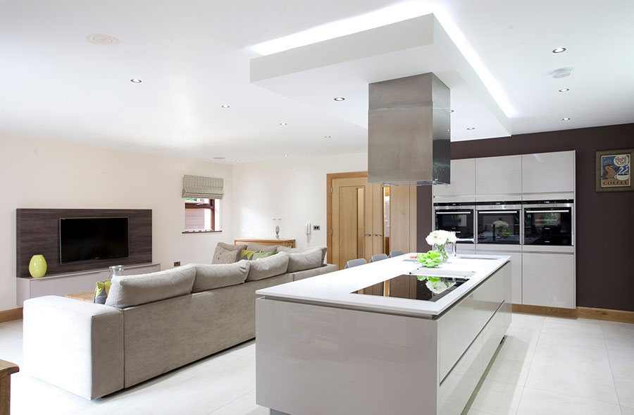 Idee per illuminare il controsoffitto in cucina n.15