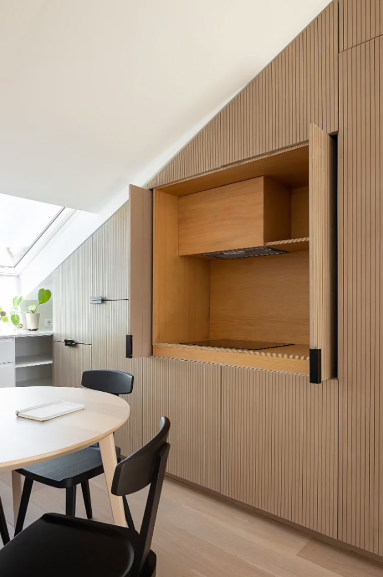 Arredamento mansarda open space n.56