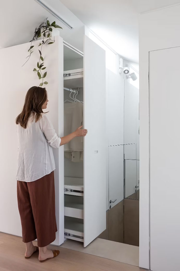 Arredamento mansarda open space n.58