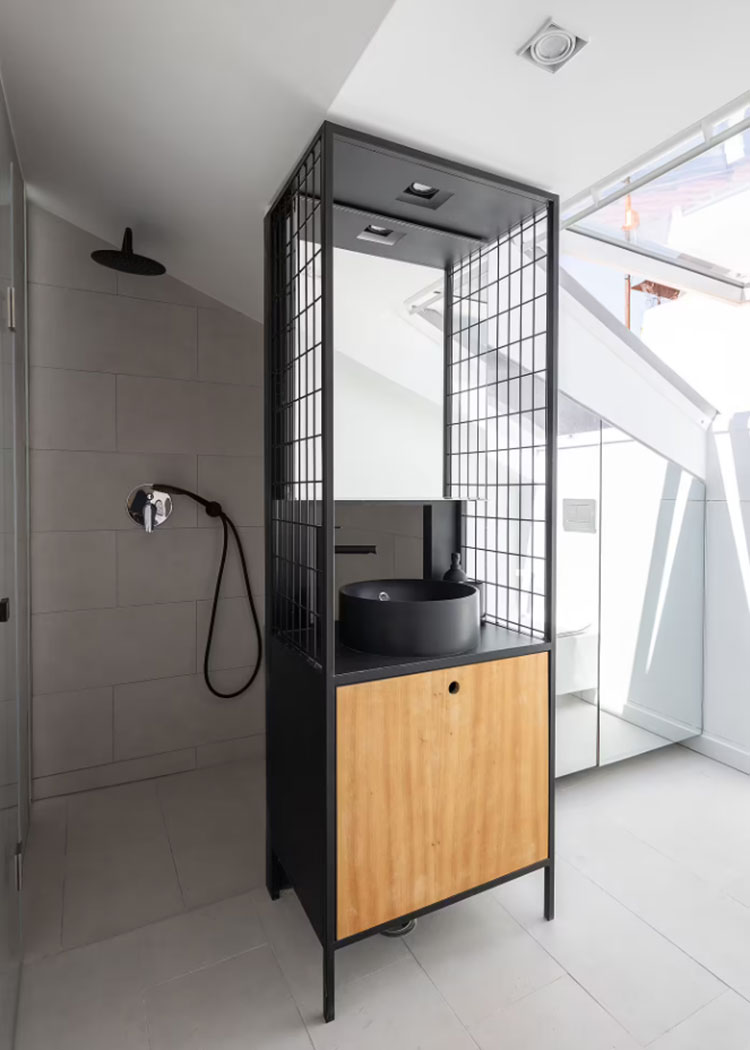 Arredamento mansarda open space n.60