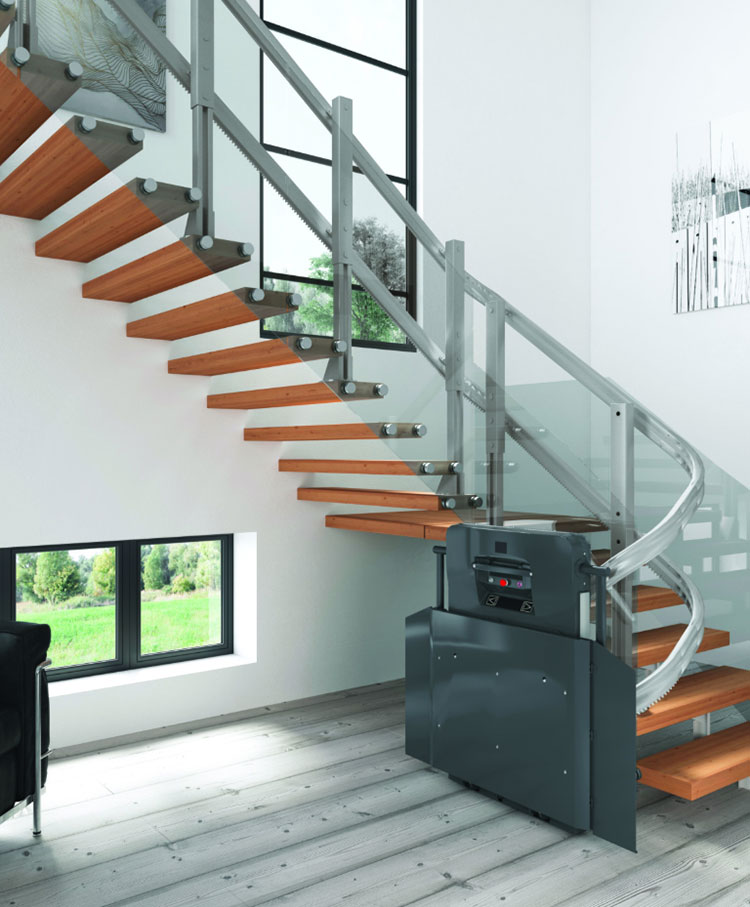 Servoscala a pedana chiuso