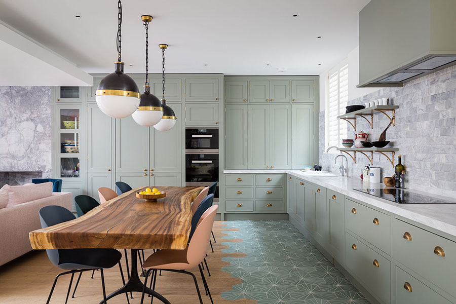 Idee pavimento per cucina in cementine mix n.1